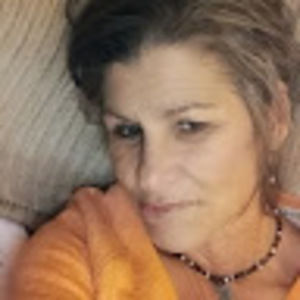 Meet your Posher, Stacie l